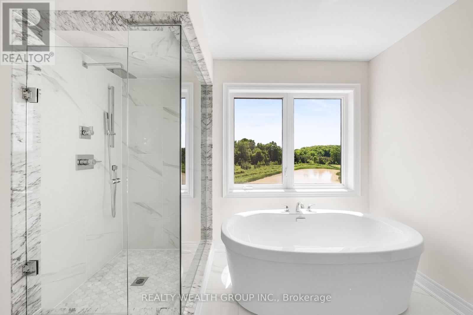 261 Seaview Heights, East Gwillimbury, ON - Indoor Photo Showing Bathroom
