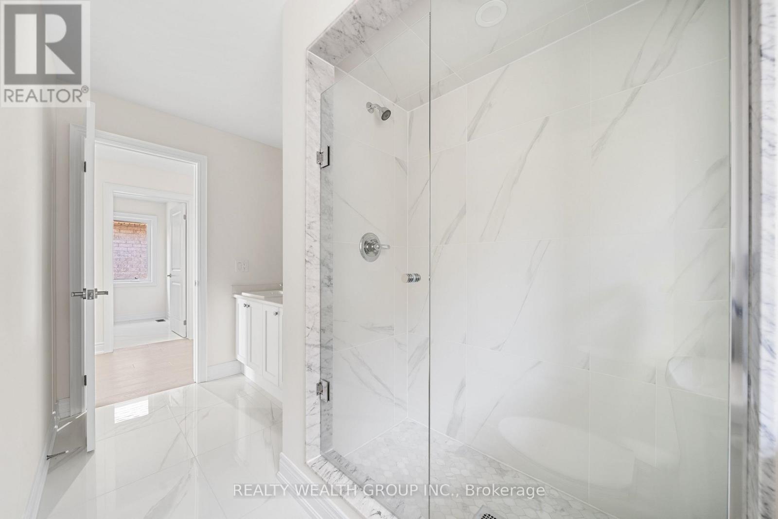 261 Seaview Heights, East Gwillimbury, ON - Indoor Photo Showing Bathroom