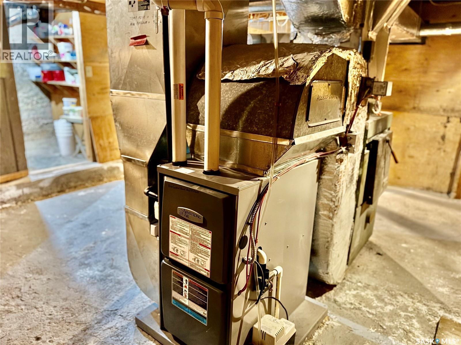 Neufeld Spalding Acreage, Spalding Rm No. 368, SK - Indoor