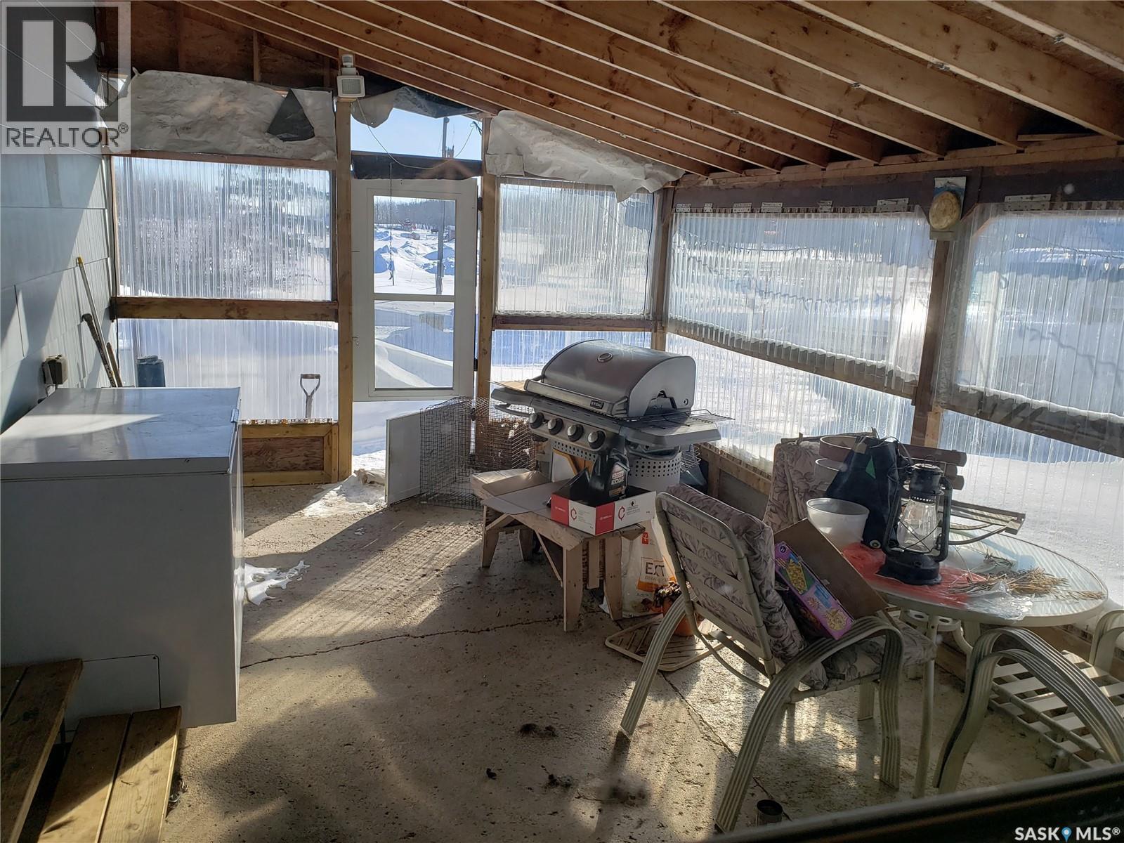 Neufeld Spalding Acreage, Spalding Rm No. 368, SK - Indoor