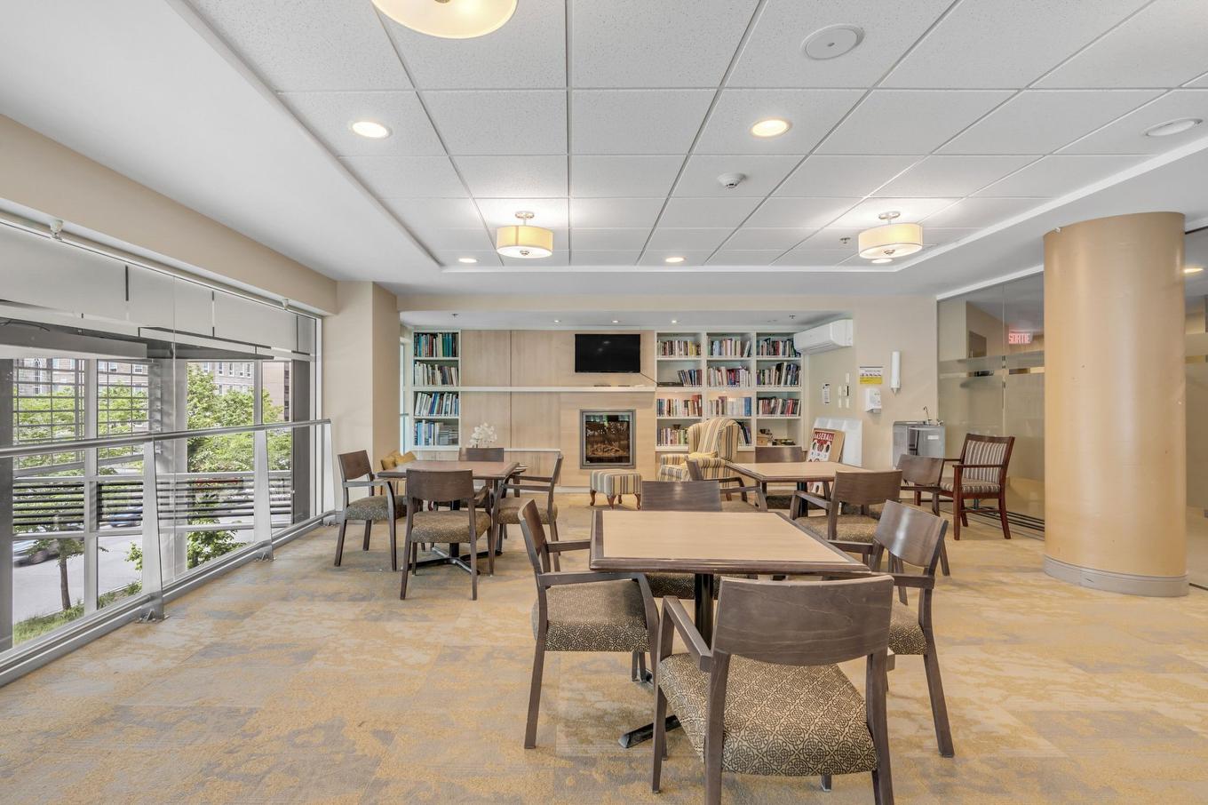 Common room - 1102-1300 Ch. Ste-Foy, Québec (La Cité-Limoilou), QC - Indoor Photo Showing Dining Room