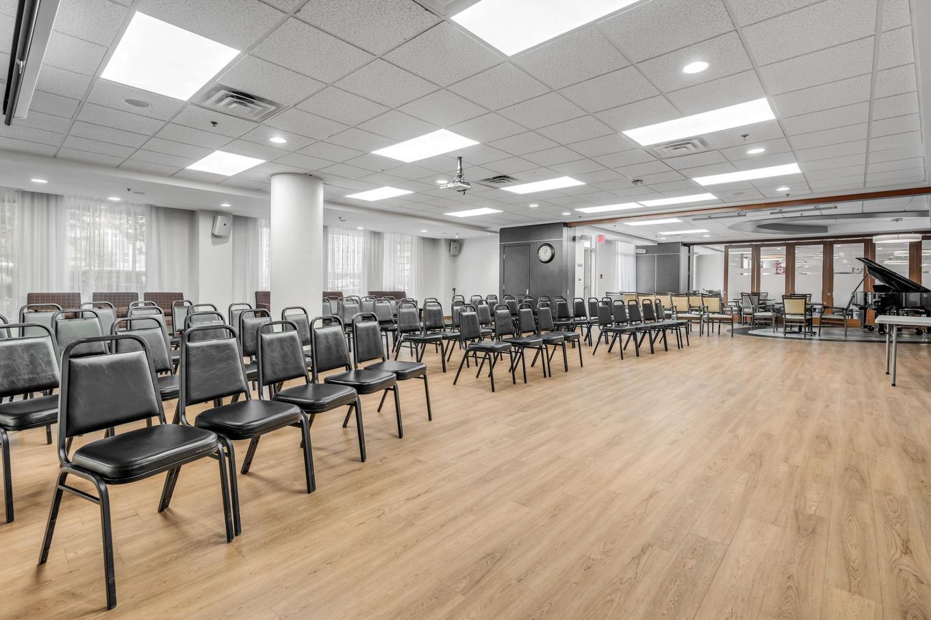 Common room - 1102-1300 Ch. Ste-Foy, Québec (La Cité-Limoilou), QC - Indoor Photo Showing Dining Room