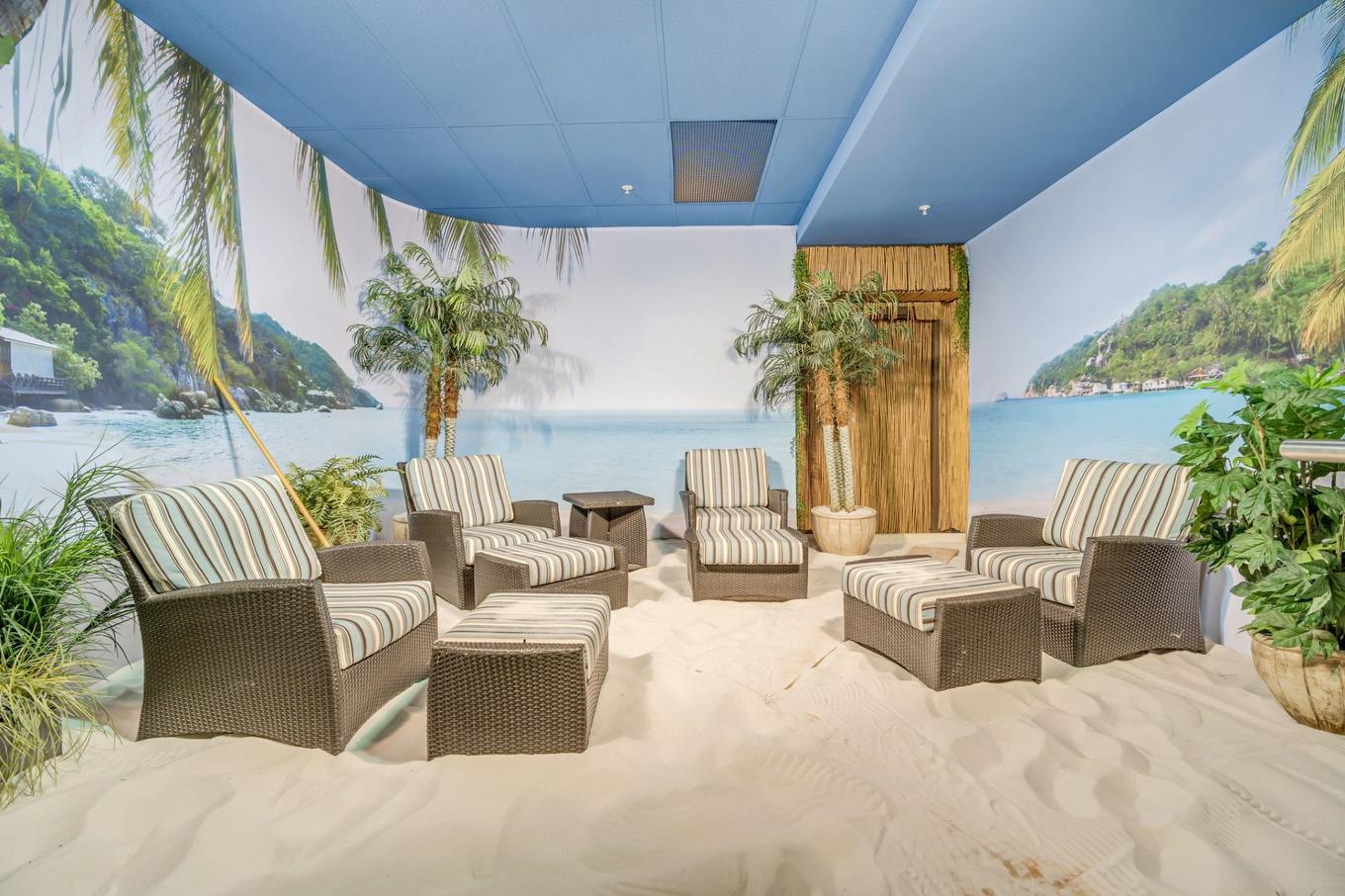 Pool - 1102-1300 Ch. Ste-Foy, Québec (La Cité-Limoilou), QC -