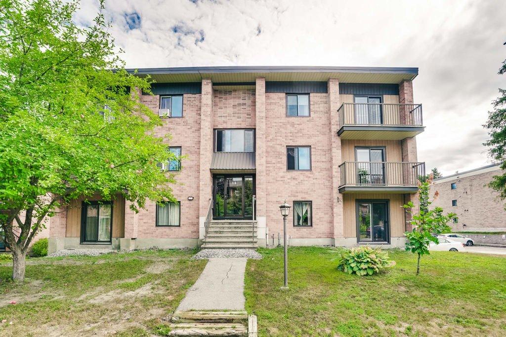 Frontage - 5-18 Rue De Deauville, Gatineau (Hull), QC