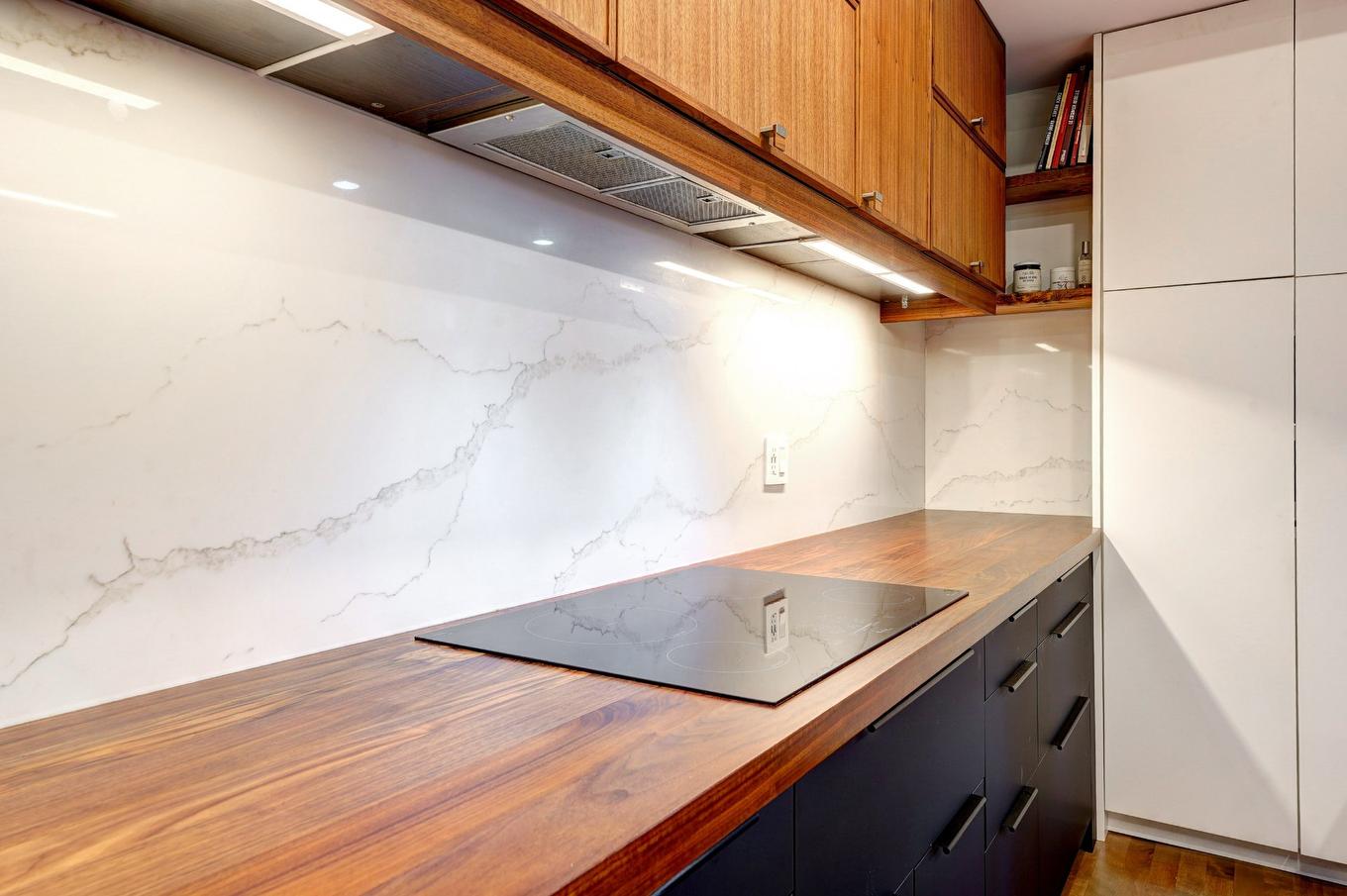 Cuisine - 4231 Rue Marquette, Montréal (Le Plateau-Mont-Royal), QC - Indoor Photo Showing Other Room