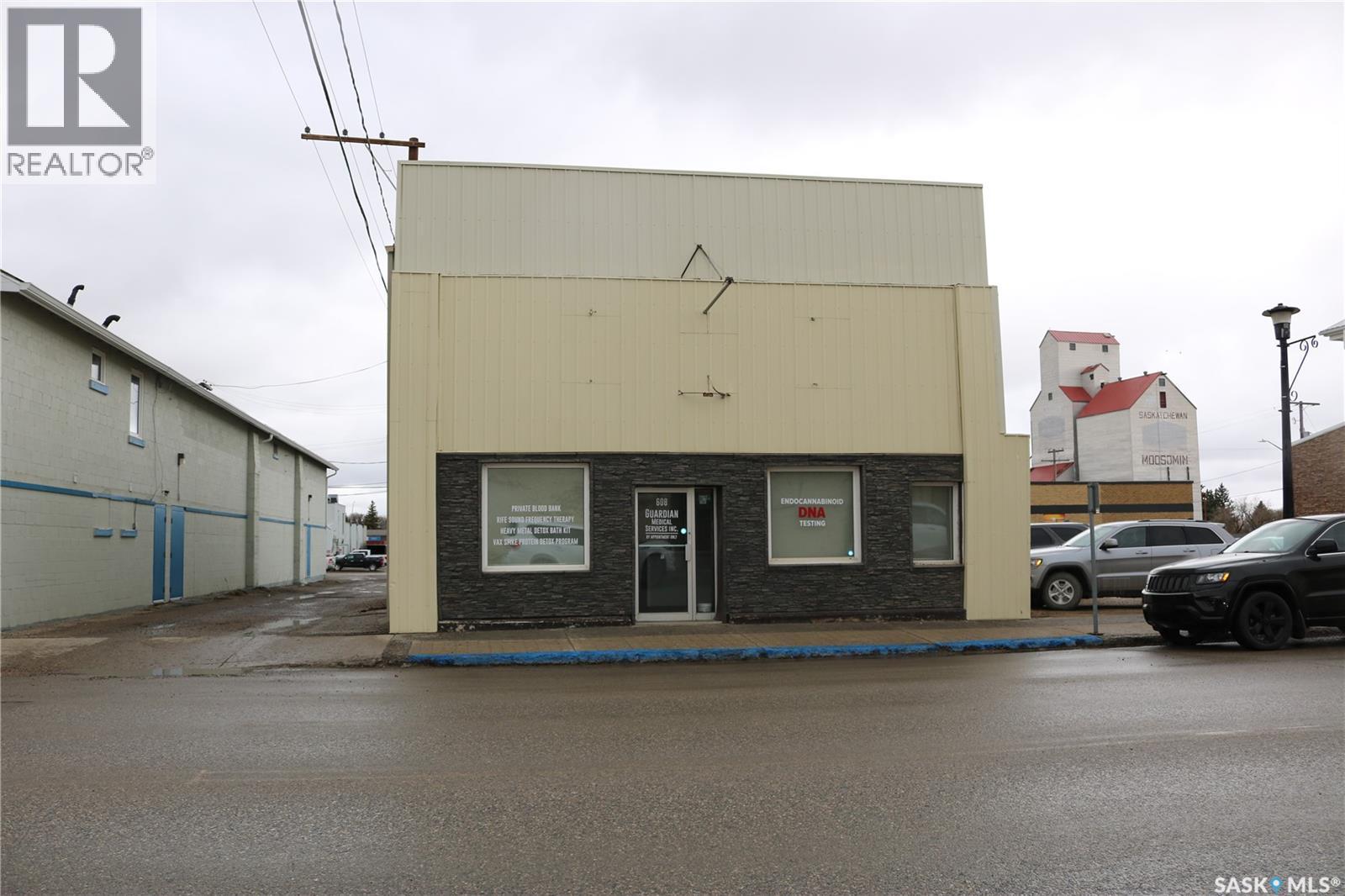 608 Main Street, Moosomin, SK