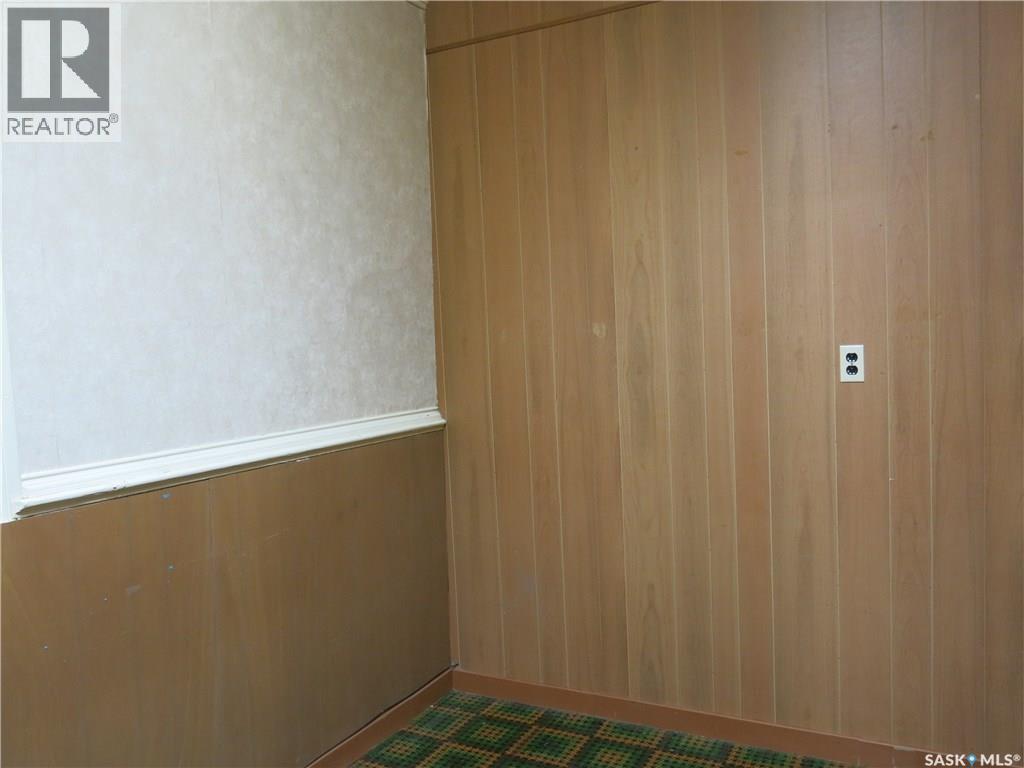 608 Main Street, Moosomin, SK