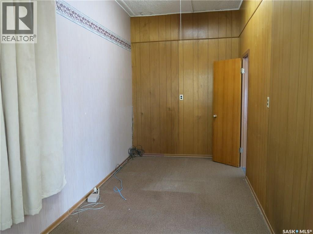 608 Main Street, Moosomin, SK