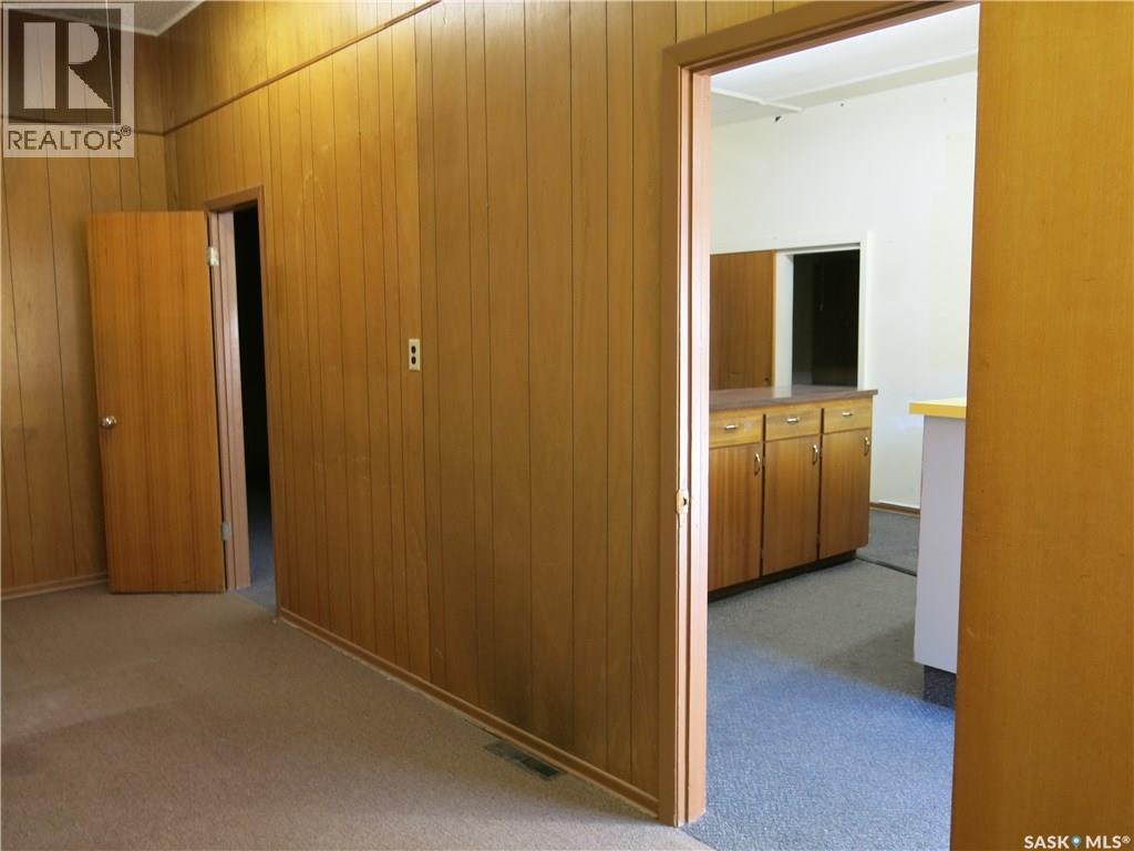 608 Main Street, Moosomin, SK