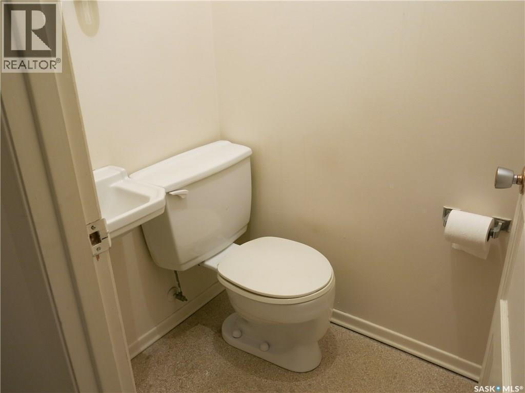 608 Main Street, Moosomin, SK