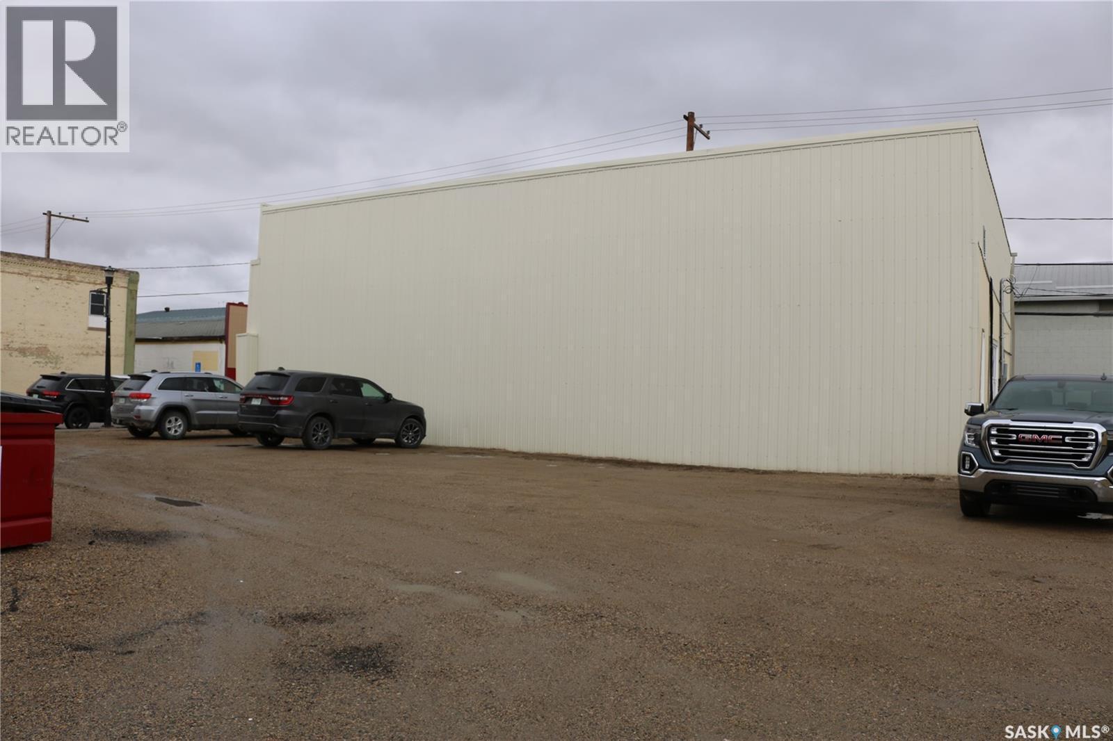 608 Main Street, Moosomin, SK