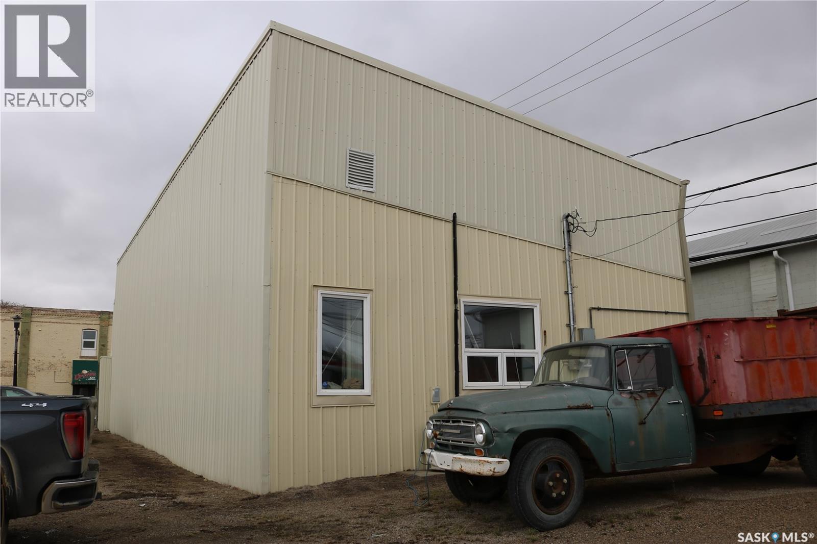 608 Main Street, Moosomin, SK