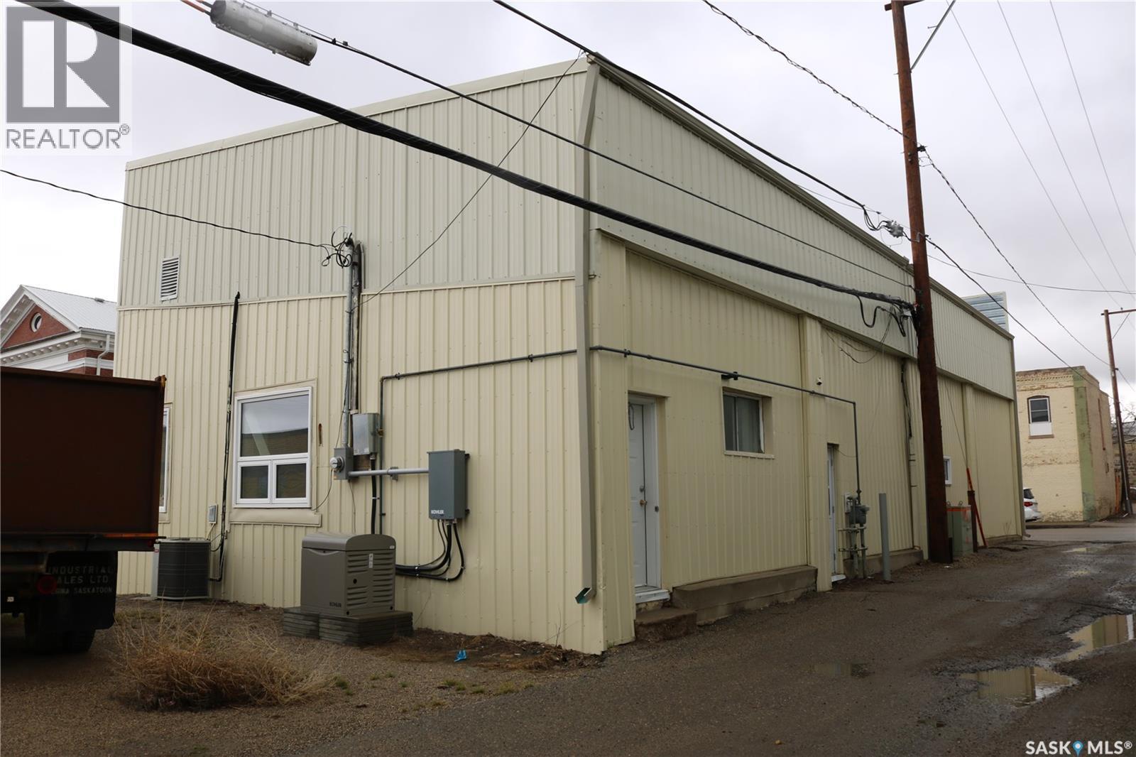 608 Main Street, Moosomin, SK