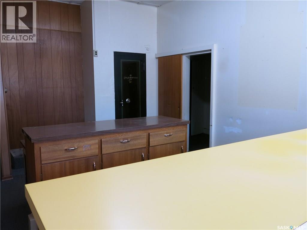 608 Main Street, Moosomin, SK