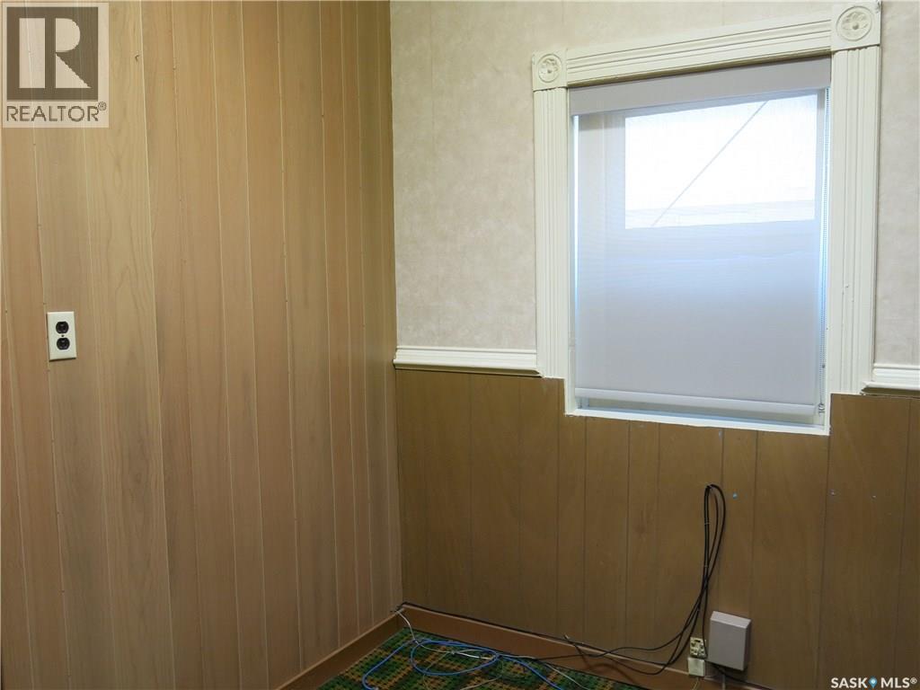 608 Main Street, Moosomin, SK