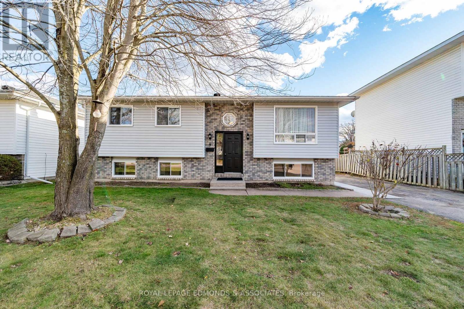 4 Craig Place, Petawawa, ON - Outdoor