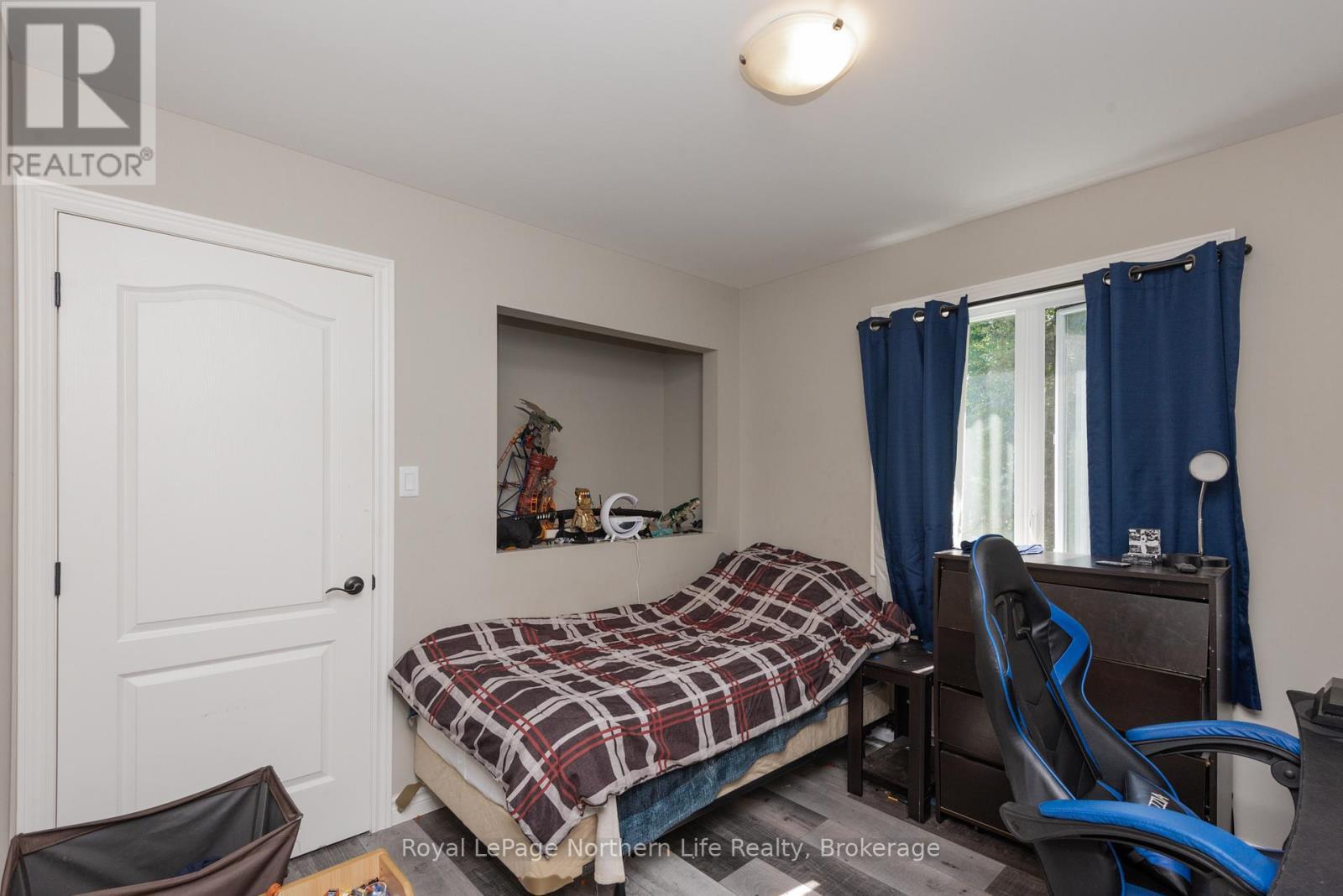 522 Hart Road, Callander, ON - Indoor Photo Showing Bedroom
