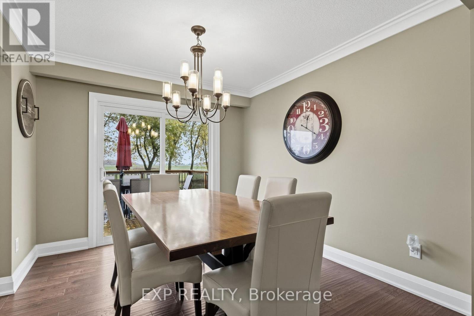 2116 Binbrook Road E, Hamilton, ON - Indoor Photo Showing Dining Room