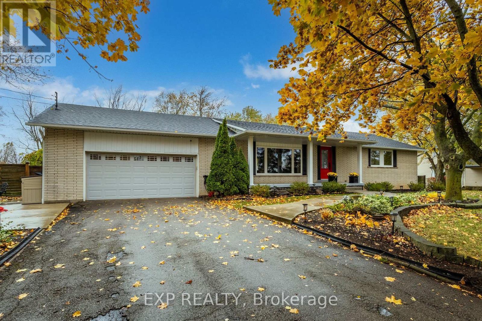 2116 Binbrook Road E, Hamilton, ON - Outdoor With Facade