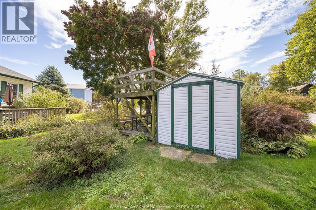 1520 Kerr Avenue, Erieau, ON - Outdoor