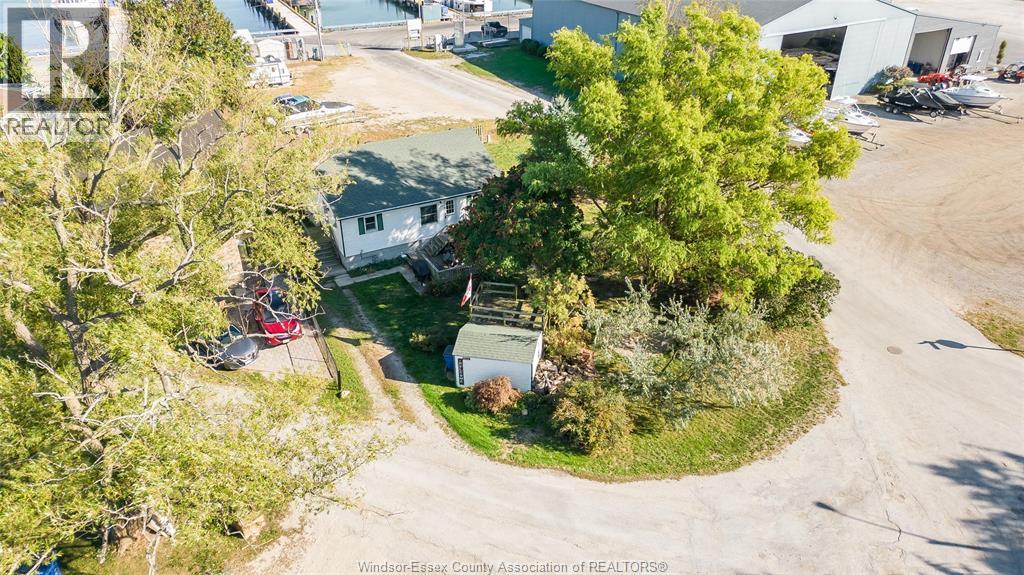 1520 Kerr Avenue, Erieau, ON - Outdoor