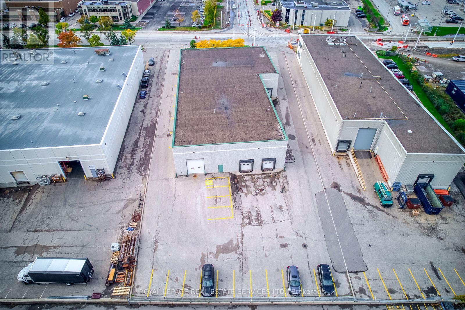 7205 Edwards Boulevard, Mississauga, ON