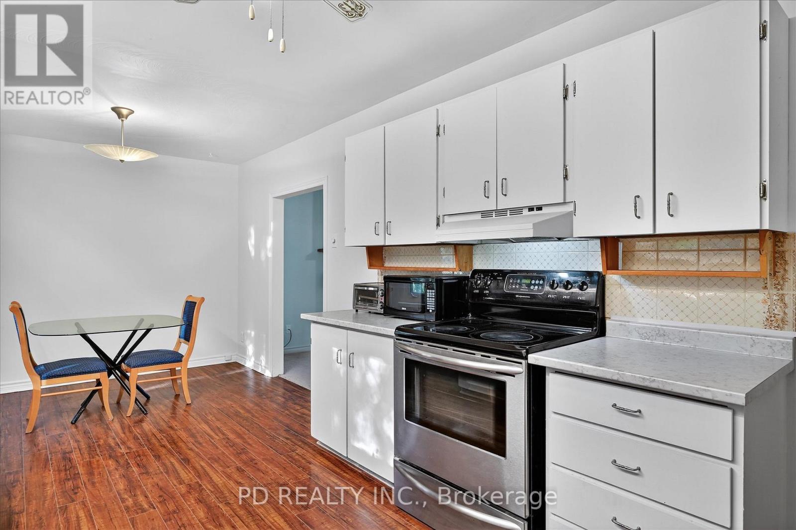 54 Carlton Crescent, Kawartha Lakes (Emily), ON - Indoor Photo Showing Kitchen