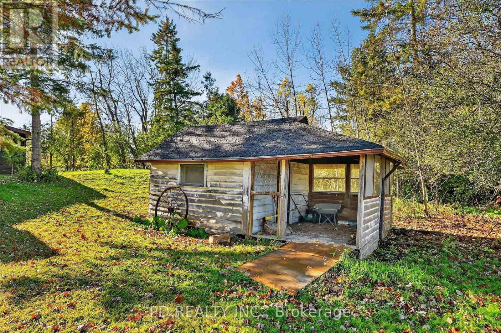 54 Carlton Crescent, Kawartha Lakes (Emily), ON - Outdoor