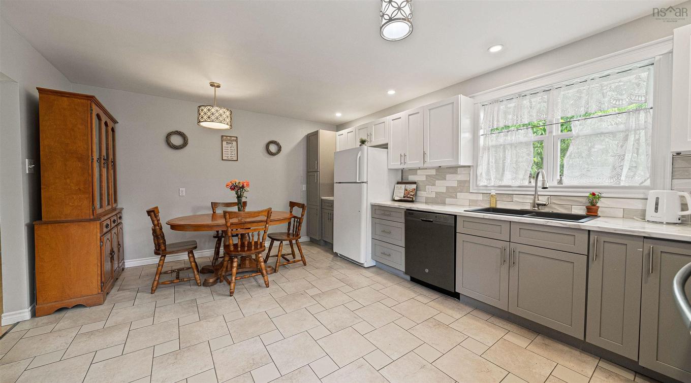 2155 Beaver Bank Road, Beaver Bank, NS