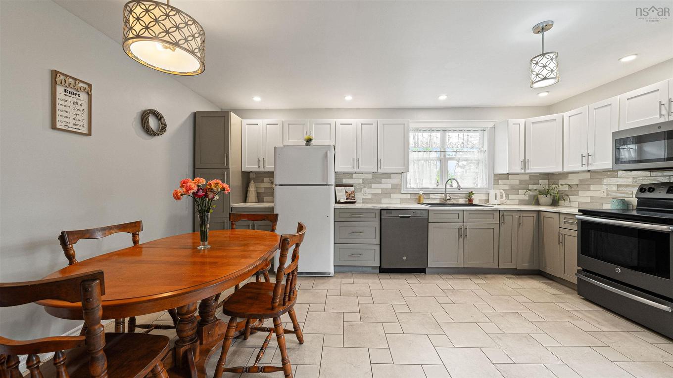 2155 Beaver Bank Road, Beaver Bank, NS