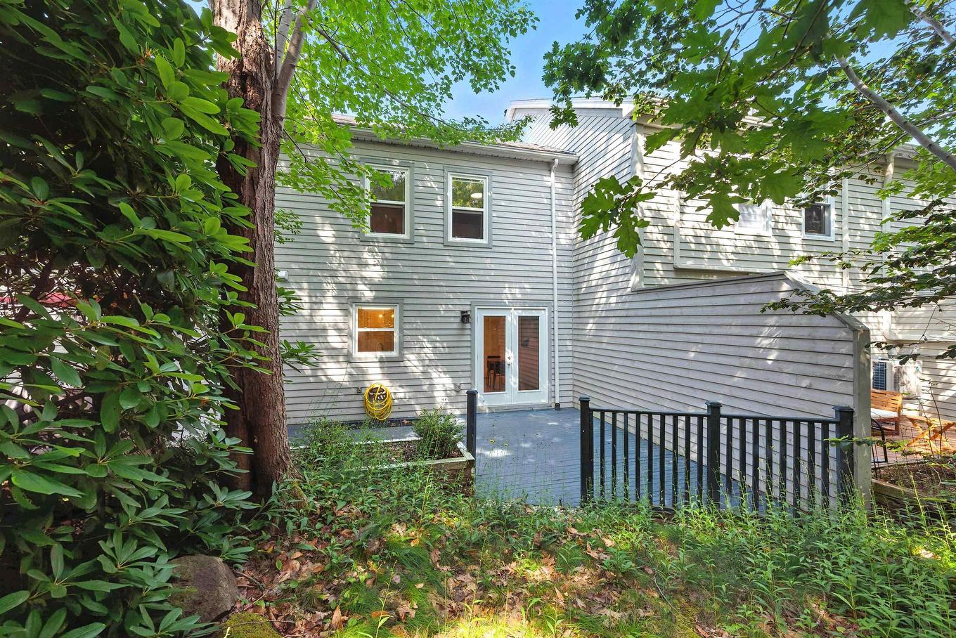 221 Spinnaker Drive, Halifax Peninsula, NS