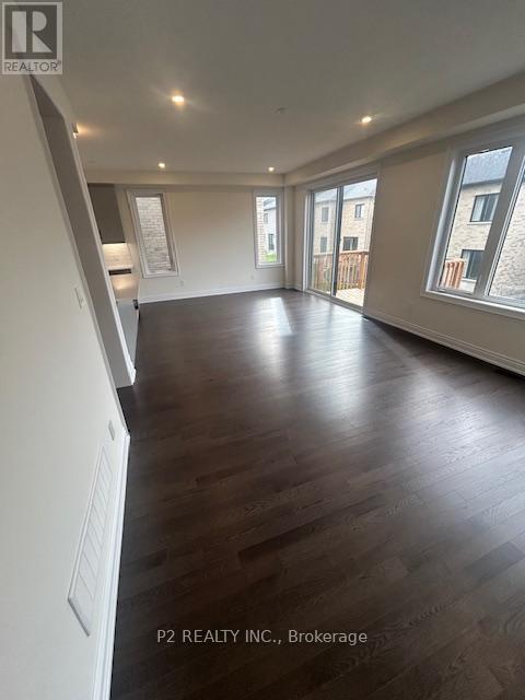 34 Wild Ginger Lane, Springwater, ON - Indoor Photo Showing Other Room