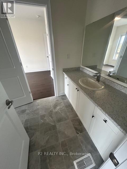 34 Wild Ginger Lane, Springwater, ON - Indoor Photo Showing Bathroom