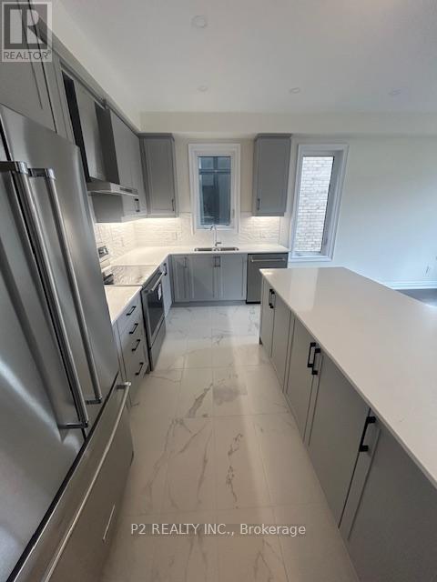 34 Wild Ginger Lane, Springwater, ON - Indoor Photo Showing Kitchen