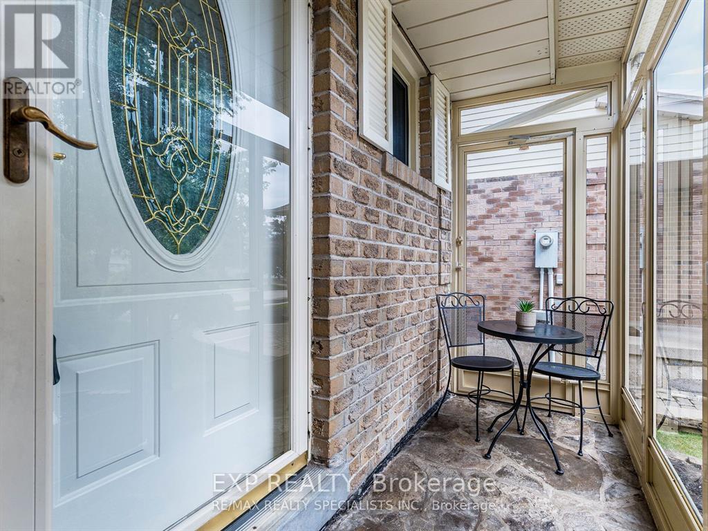 3137 Osbourne Road, Mississauga, ON - With Exterior