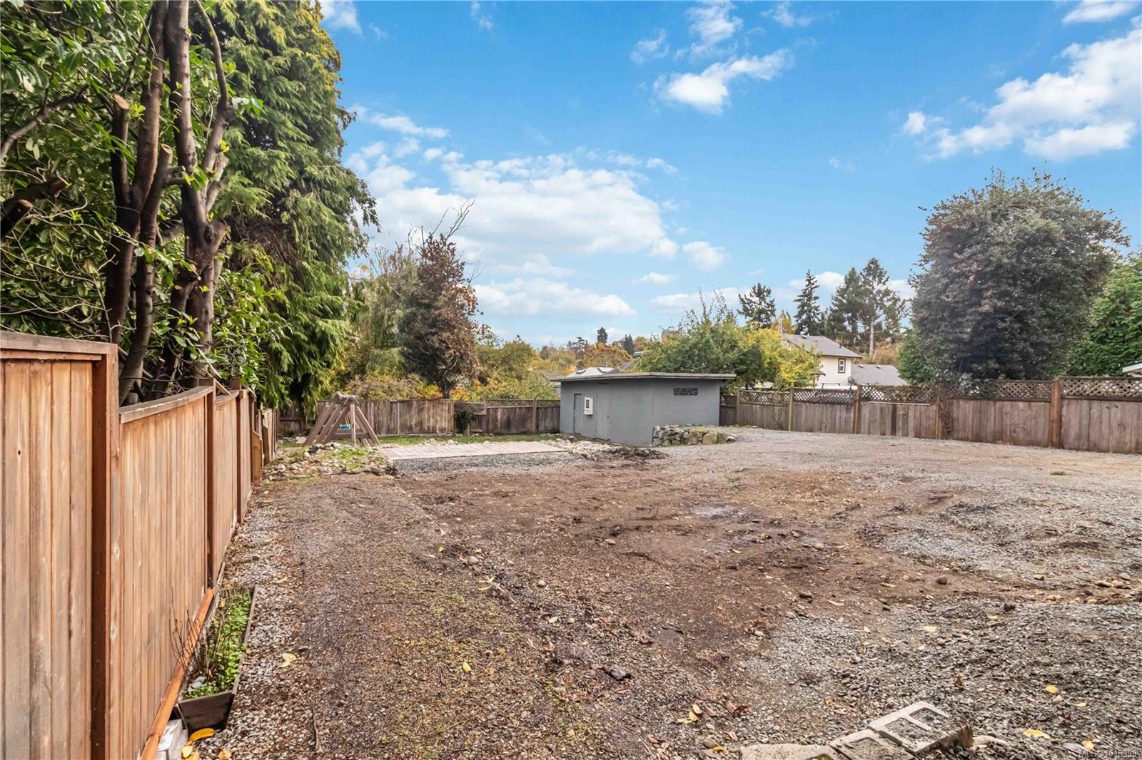 1835 Fernwood Rd, Victoria, BC