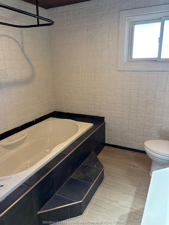 595 County Rd 2, Lakeshore, ON