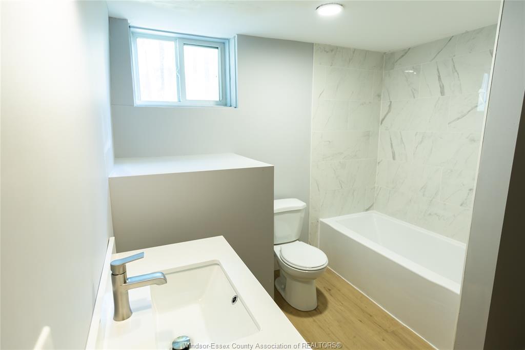 595 County Rd 2, Lakeshore, ON