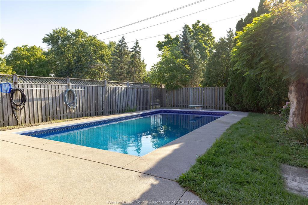 595 County Rd 2, Lakeshore, ON