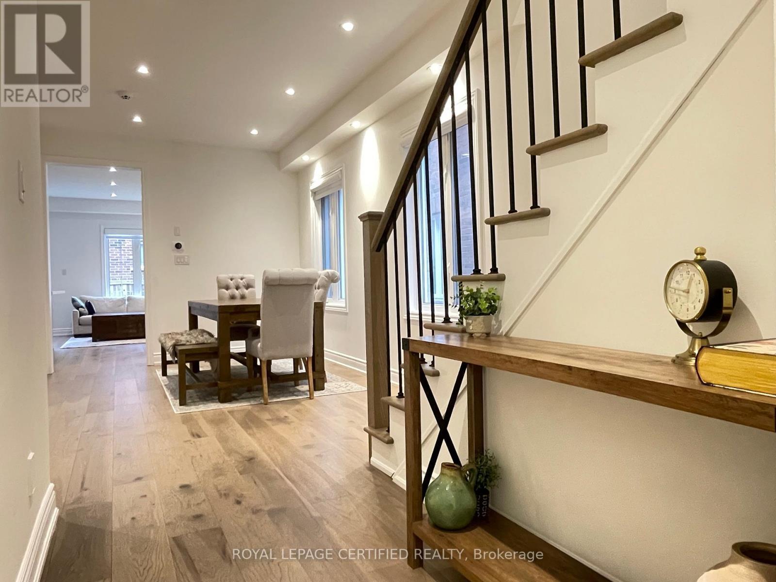 Upper - 1263 Sim Place, Milton, ON - Indoor Photo Showing Other Room