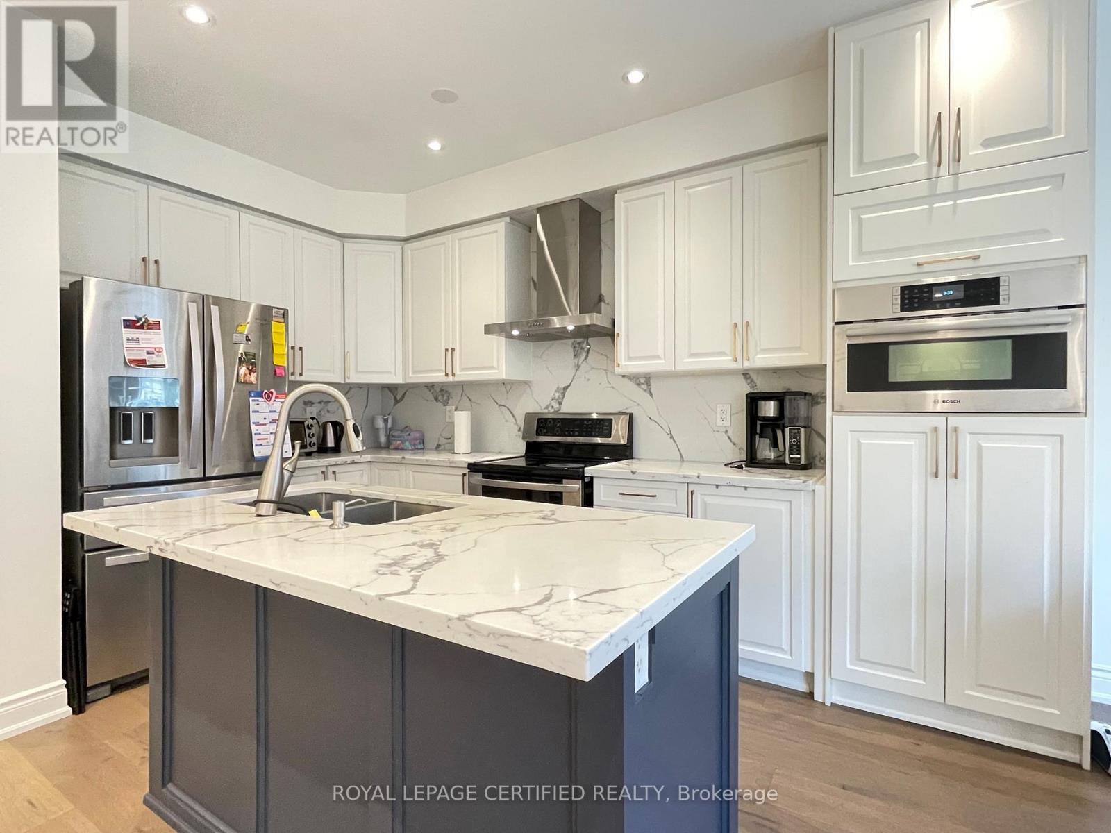 Upper - 1263 Sim Place, Milton, ON - Indoor Photo Showing Kitchen With Upgraded Kitchen