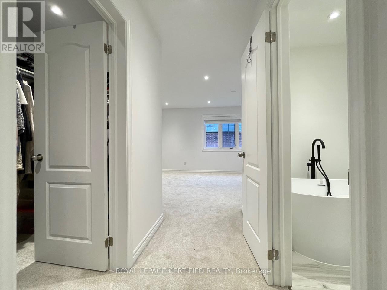 Upper - 1263 Sim Place, Milton, ON - Indoor Photo Showing Other Room