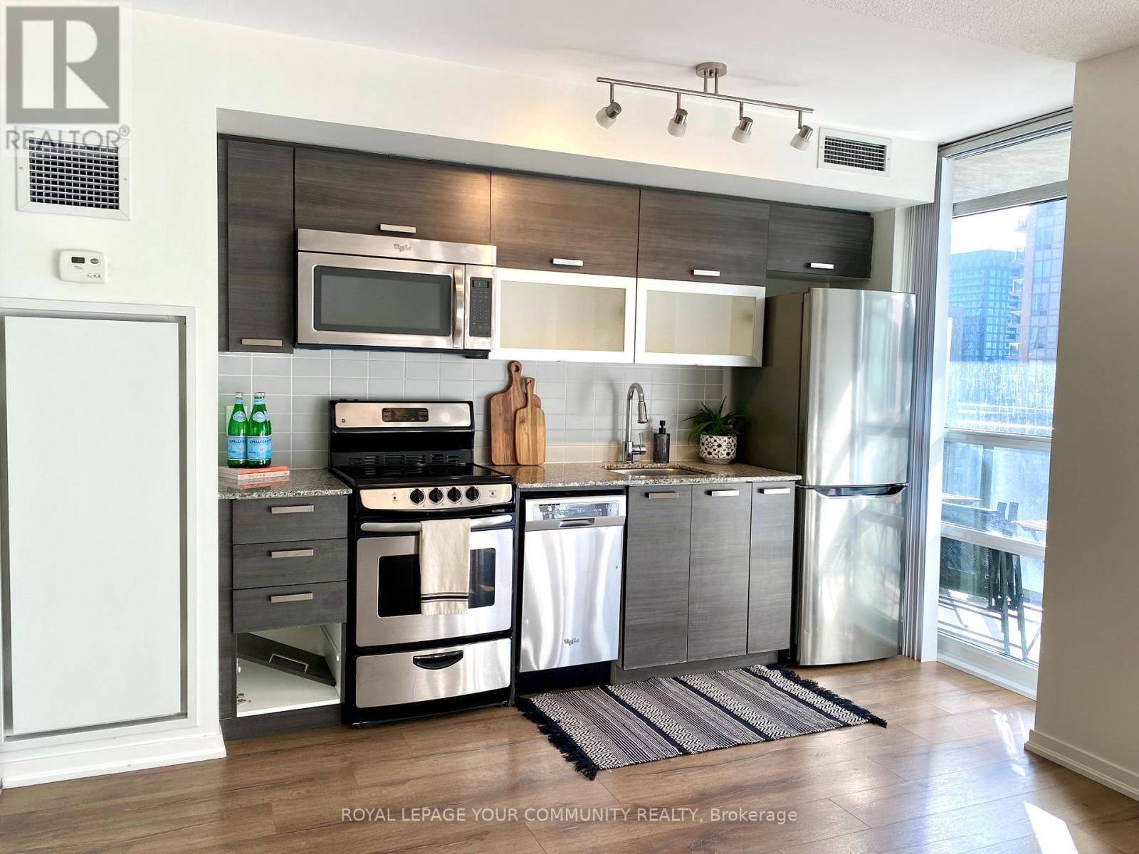 1038 - 68 Abell Street, Toronto, ON - Indoor Photo Showing Kitchen With Stainless Steel Kitchen