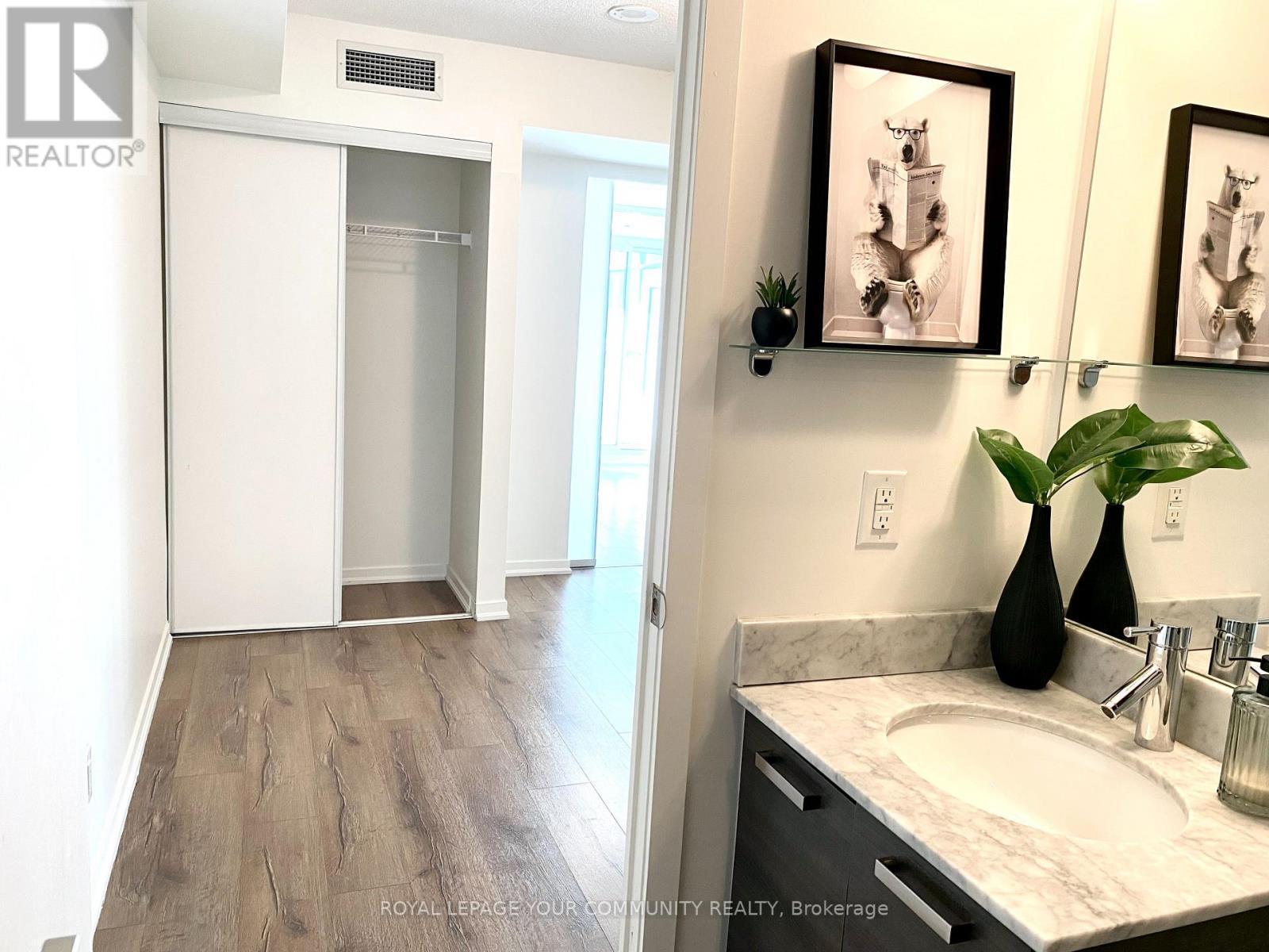 1038 - 68 Abell Street, Toronto, ON - Indoor Photo Showing Bathroom