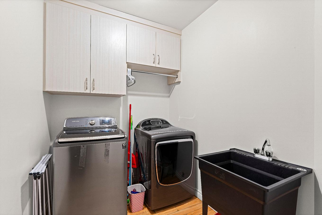 Salle de lavage - 885Z - 889Z Rue Child, Coaticook, QC - Indoor Photo Showing Laundry Room