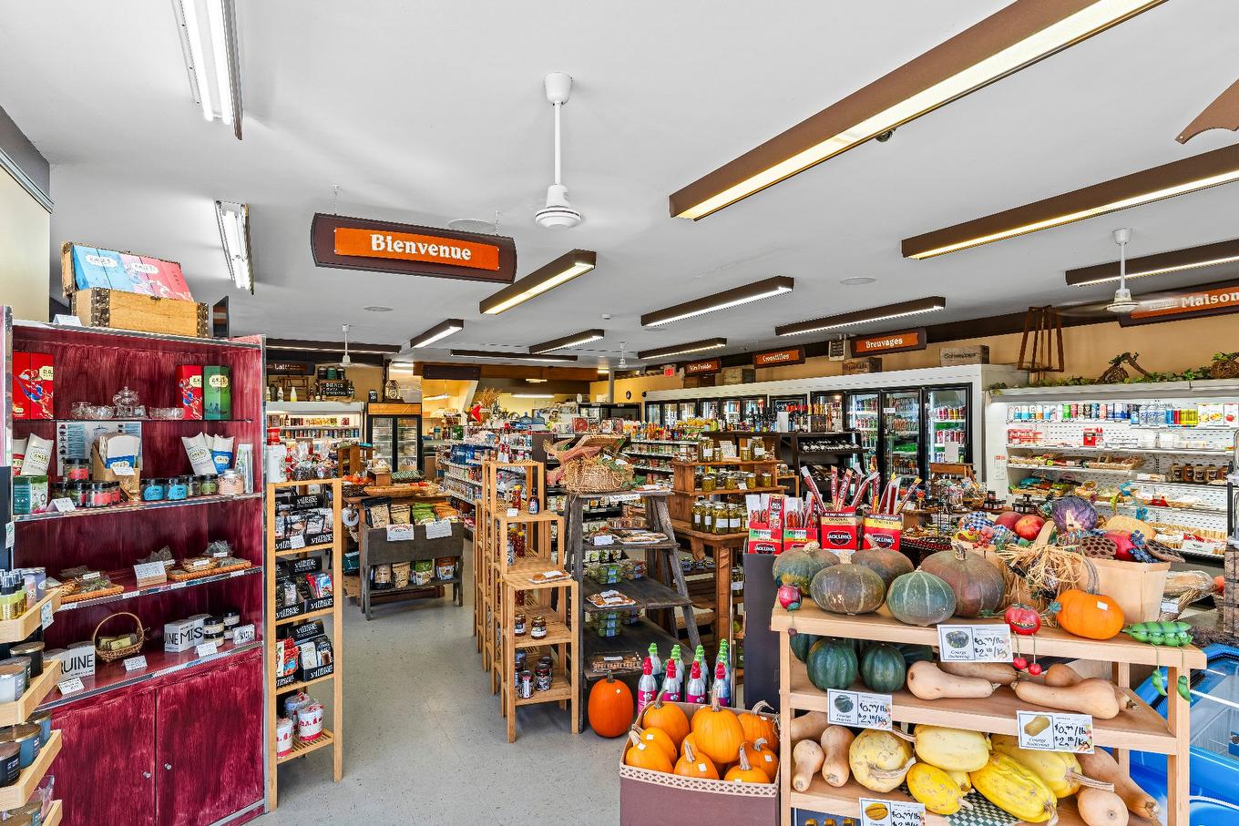 Commerce - 885Z - 889Z Rue Child, Coaticook, QC - Indoor