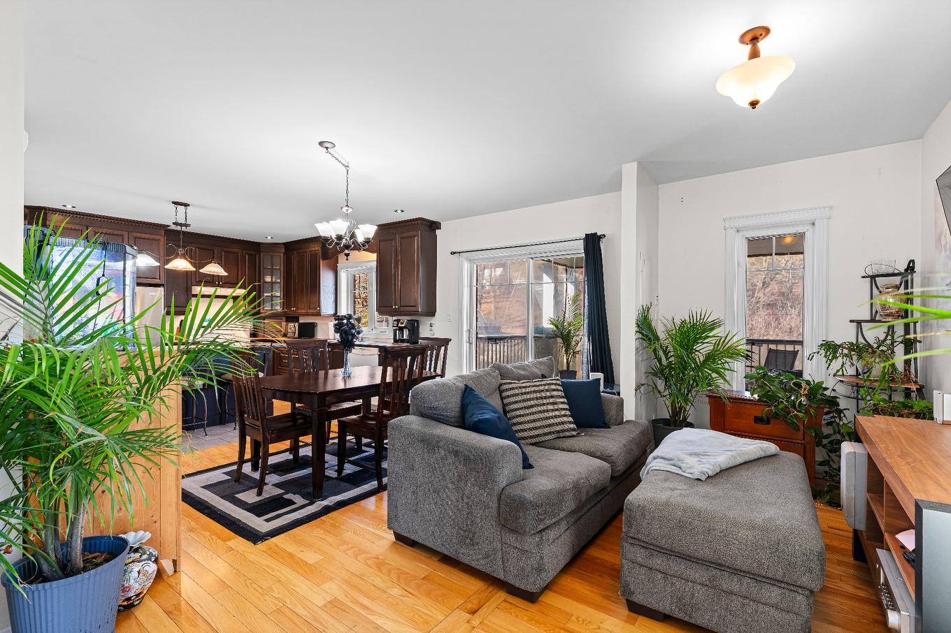 Salon - 885Z - 889Z Rue Child, Coaticook, QC - Indoor Photo Showing Living Room