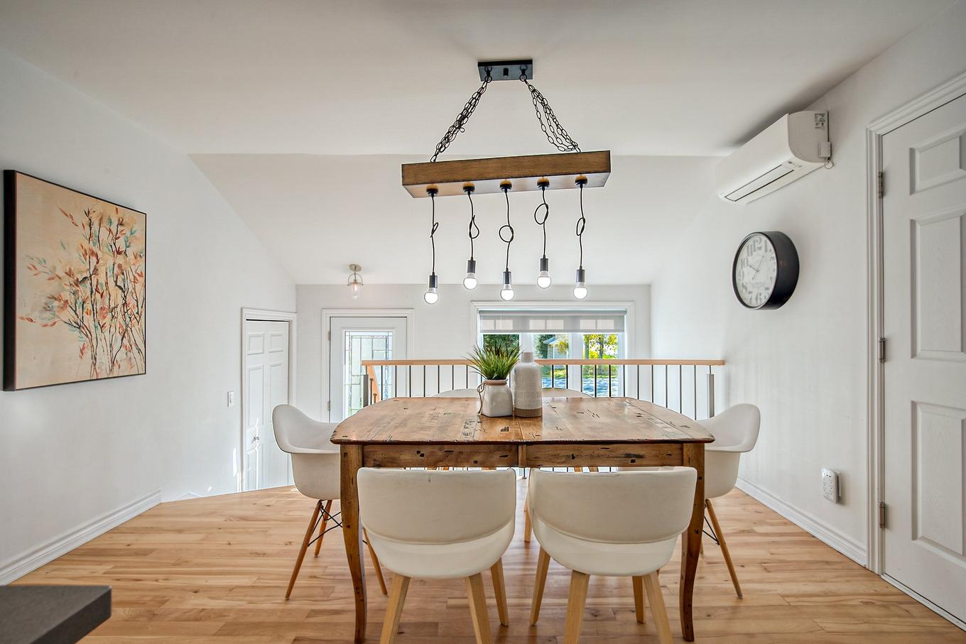Dining room - 1387 Rue Du Bonheur, Saint-Alexandre, QC - Indoor Photo Showing Dining Room