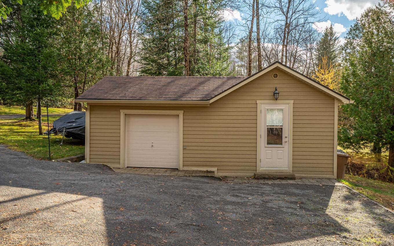 Garage - 118 Ch. Charles-Aimé-Côté, Amherst, QC - Outdoor