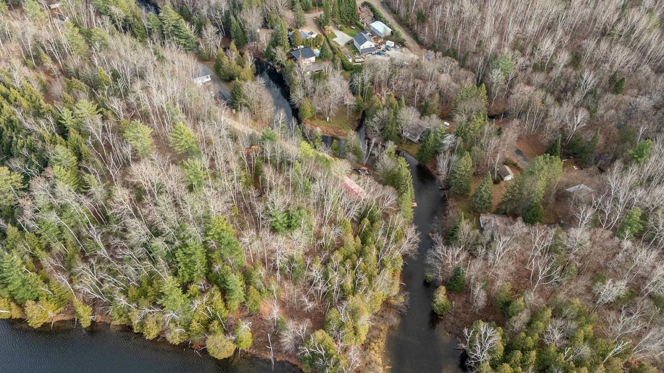 Vue sur l'eau - 118 Ch. Charles-Aimé-Côté, Amherst, QC - Outdoor With Body Of Water With View